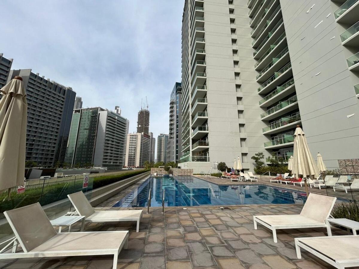 Luxurious 2bhk In Reva Tower Apartment *