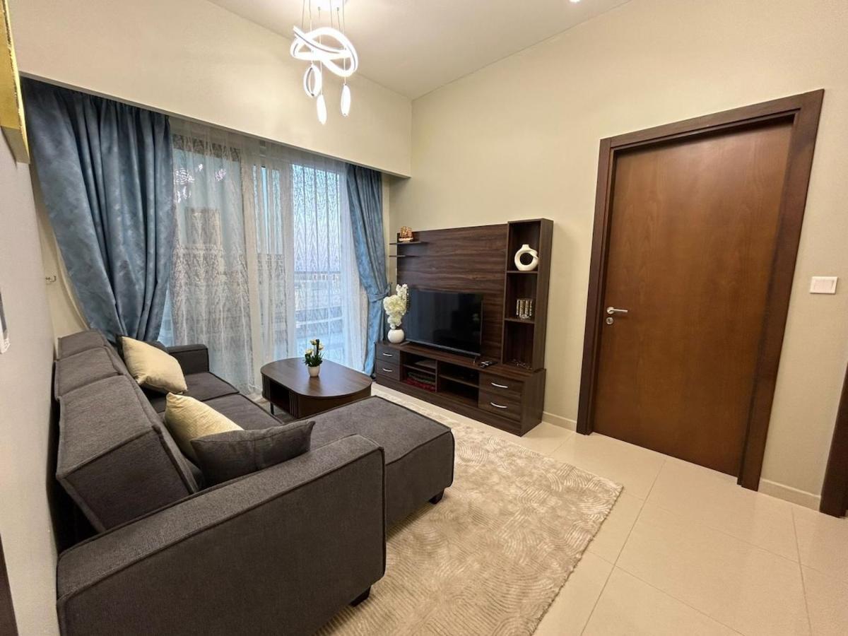 Luxurious 2bhk In Reva Tower Dubai